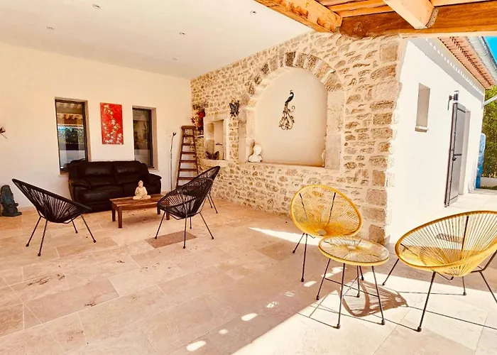 Luxueuse En Provence, Luberon Villa